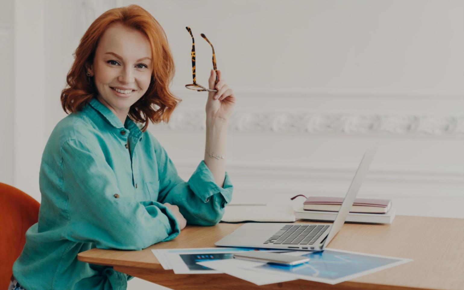 Trading workspace showing multiple market charts and analysis tools